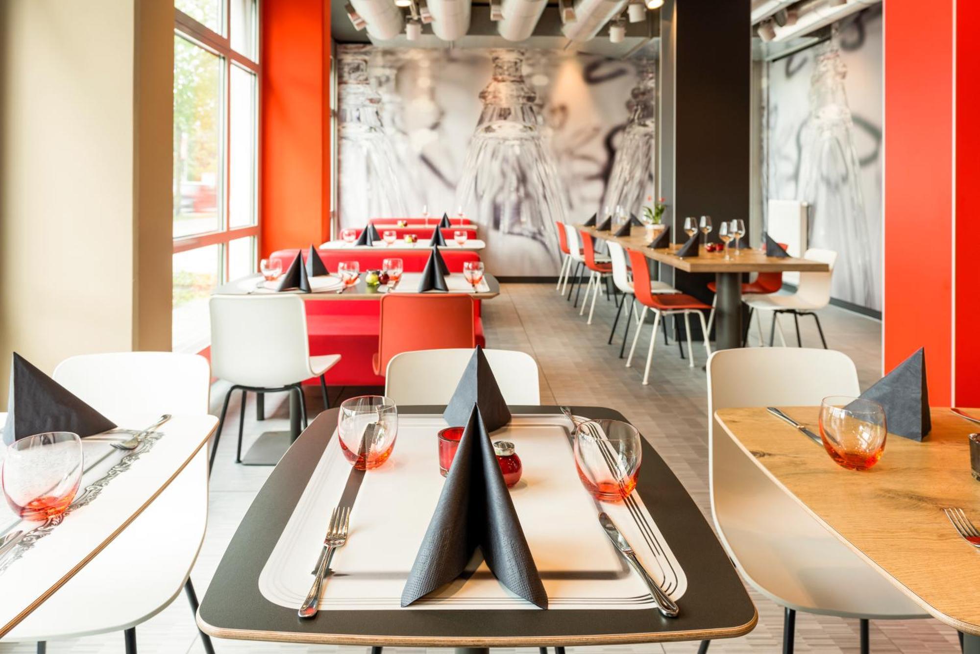 Ibis Hotel Muenchen Garching Гархинг-бай-Мюнхен Экстерьер фото